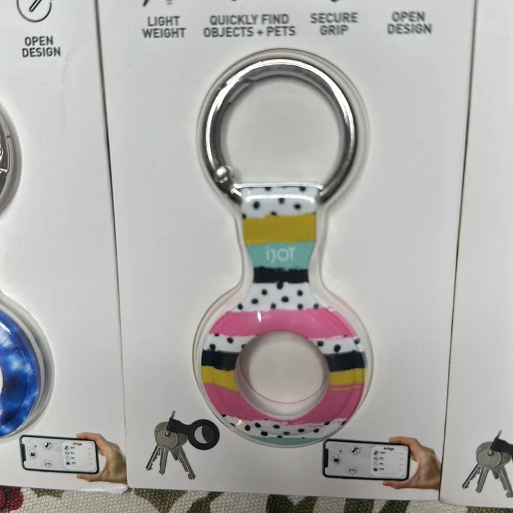- 🆕lot of 3 iJOY Fashion Apple Airtag Keychain Silicone